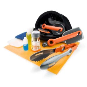 GSI Outdoors Crossover Kitchen Kit Alles, was Du zum Kochen, Reinigen, Würzen und Verstauen brauchst