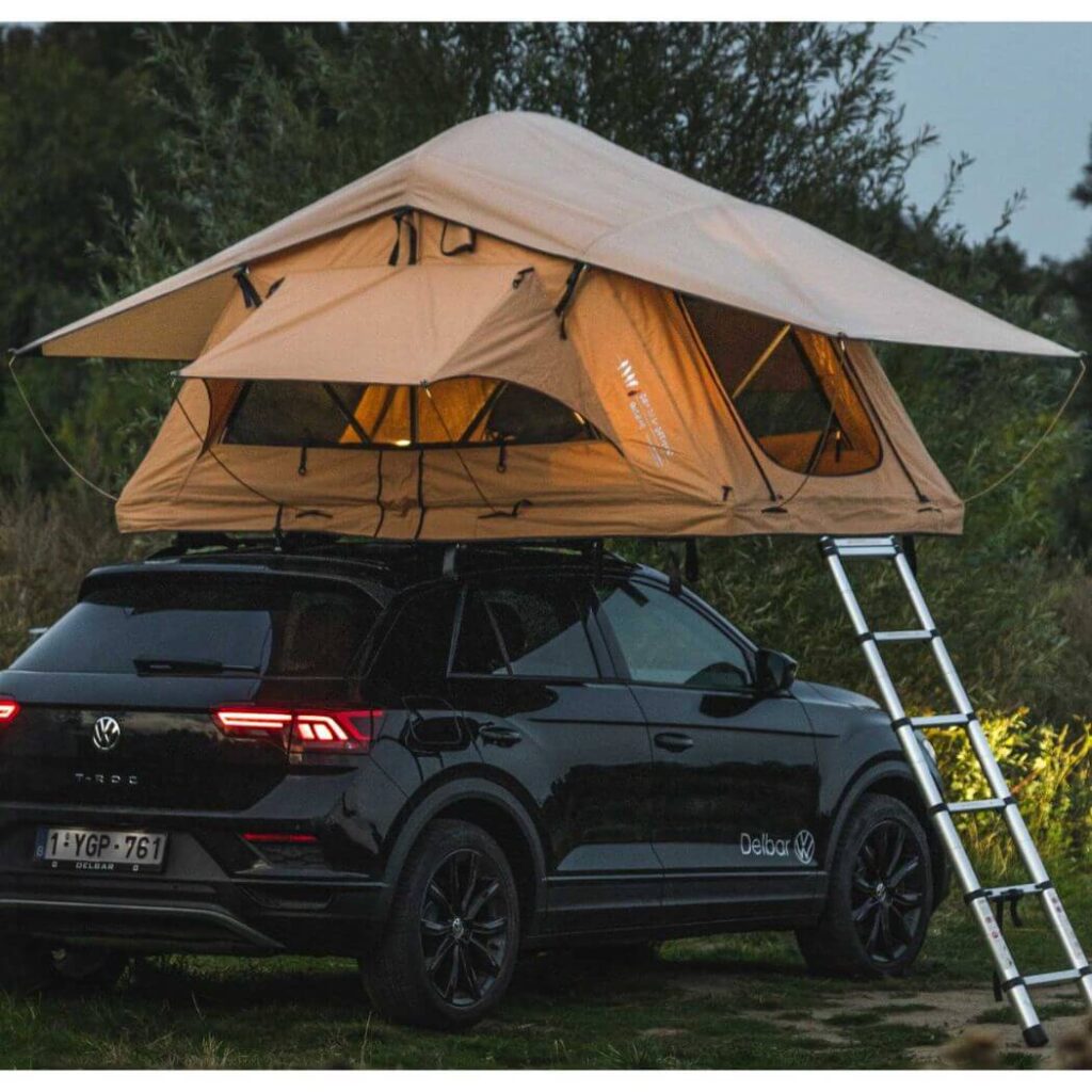 Das Dare to be Different 140S ist ein Softshell Dachzelt und ein echter Allrounder das mit nur 59 kg auf die meisten PKW´s montiert werden kann