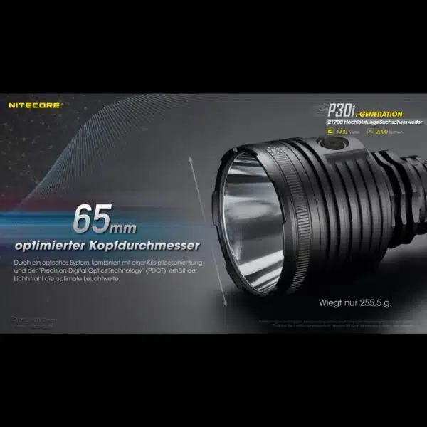Die Nitecore P30i Taschenlampe hat eine maximale Leistung von 2000 Lumen und  bietet eine beeindruckende Leuchtweite von bis zu 1.000m