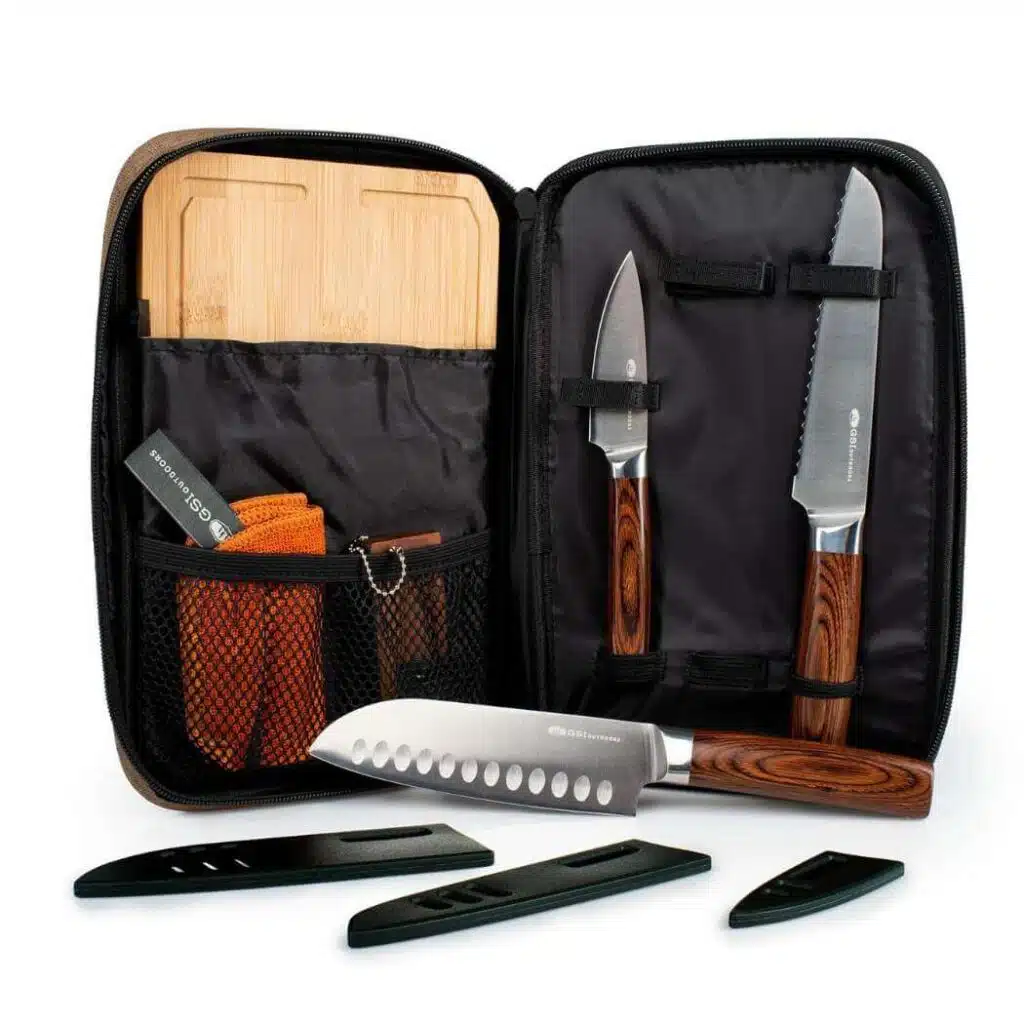 GSI Outdoors Rakau Messerset in edlem Holzdesign, verpackt in einer Praktischen Packtasche aus recyceltem PET. Das Perfekte Outdoor-Messerset für den Chefkoch.