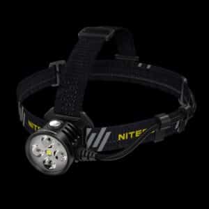 Die Nitecore HU60 erreicht eine maximale Leuchtweite von 162m, durch die mitgelieferte Fernbedienung kann einfach und problemlos gewechselt werden.