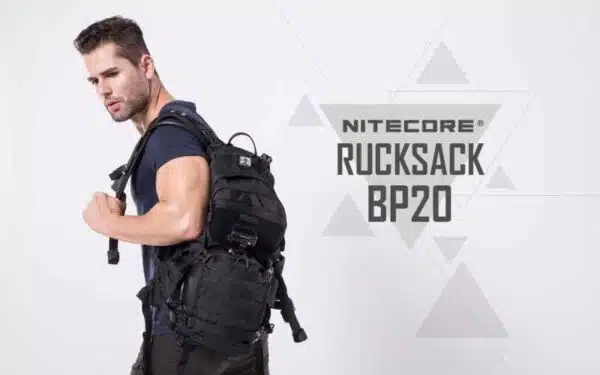Der Nitecore BP20 ist ein multifunktionaler 20-Liter-Rucksack.. Entworfen für Outdoor, Reisen und den militärischen Bereich.