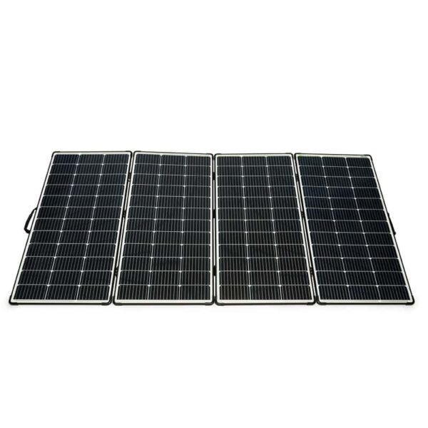WATTSTUNDE WS440SUL Solarkoffer ist durch seine kompakte Größe und herausragende Leistung von 440W ein zuverlässiger Begleiter auf Reisen.