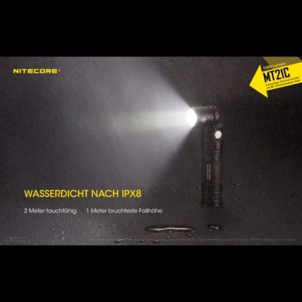 Nitecore MT21C Taschenlampe mit 90 Grad schwenkbaren Kopf und einer Leuchtweite bis zu 184m, der Batteriedeckel magnetisch und daher vielseitig einsetzbar
